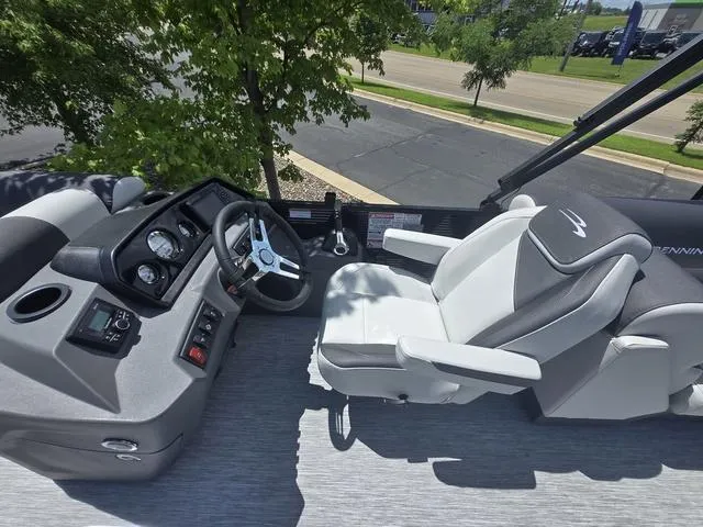 Slide: The Image of Bennington S-One Quad Bench 22 SSR Tritoon 2026 - 8