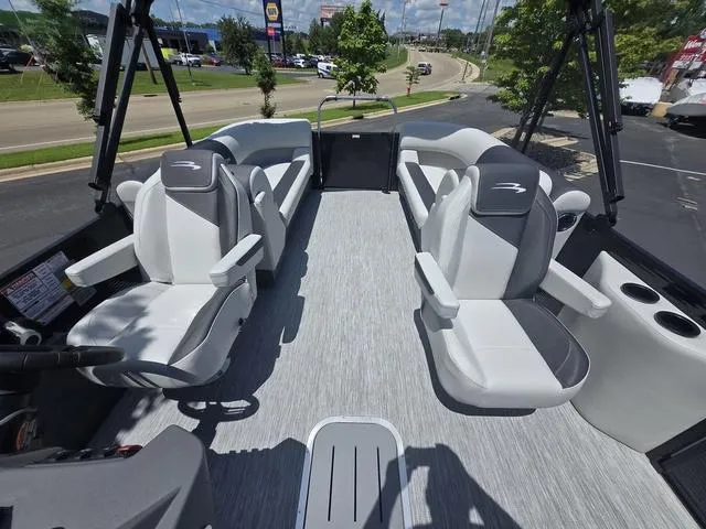 Slide: The Image of Bennington S-One Quad Bench 22 SSR Tritoon 2026 - 9