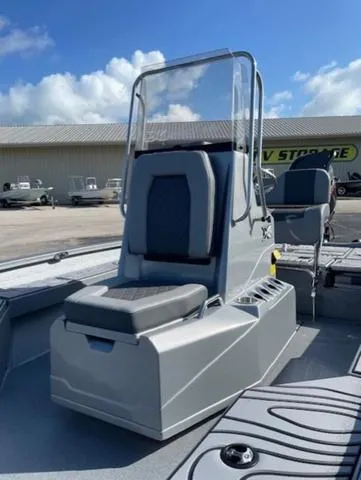 Slide: The Image of Xpress H20B Bay 2026 - 5