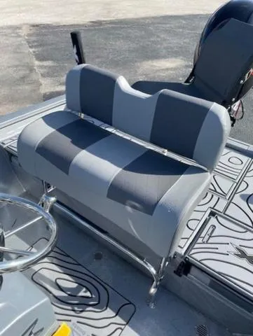 Slide: The Image of Xpress H20B Bay 2026 - 8