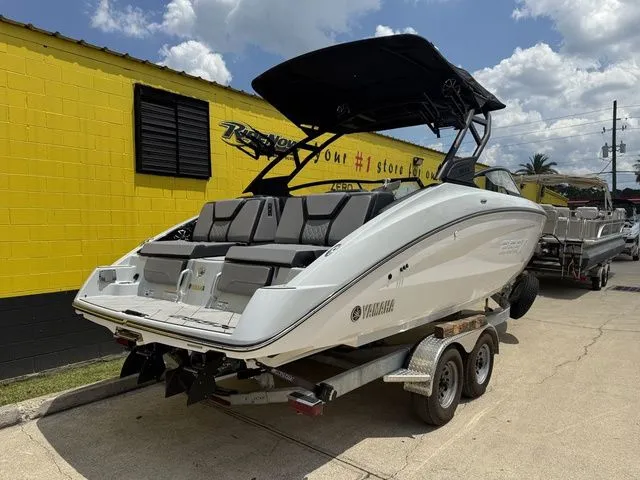 Slide: The Image of Yamaha 255XE 2024 - 10