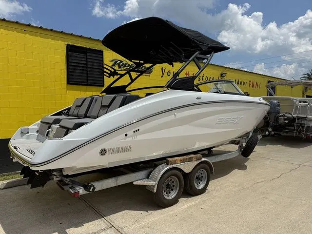 Slide: The Image of Yamaha 255XE 2024 - 11