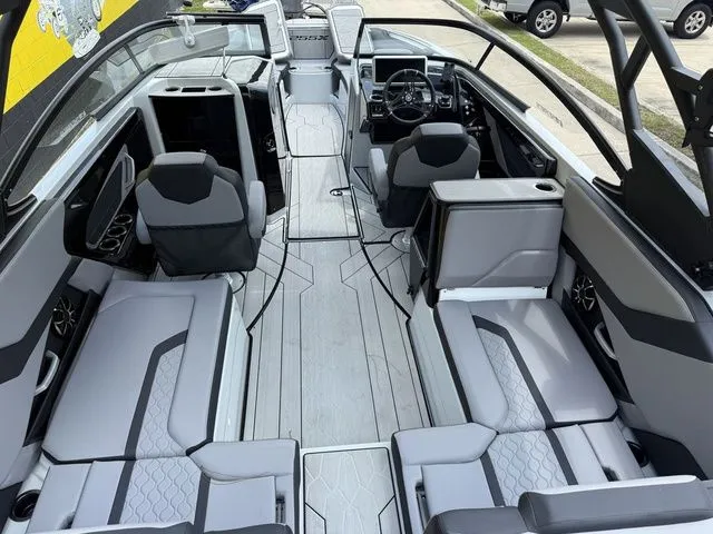 Slide: The Image of Yamaha 255XE 2024 - 14