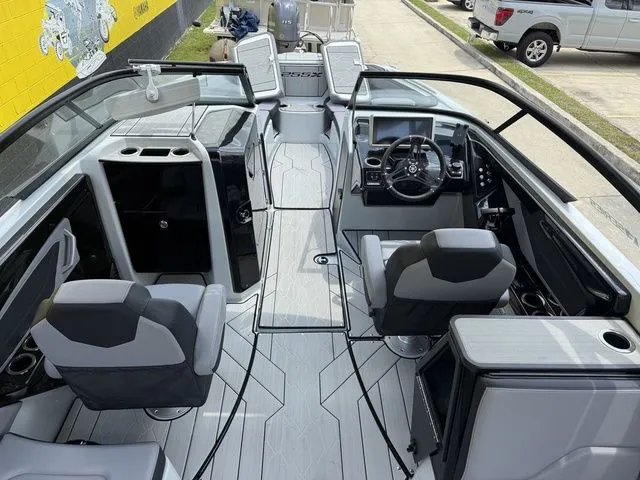 Slide: The Image of Yamaha 255XE 2024 - 15