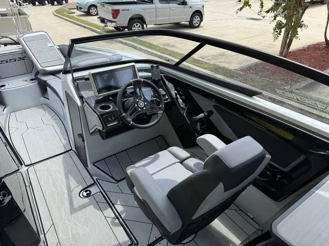 Slide: The Image of Yamaha 255XE 2024 - 16