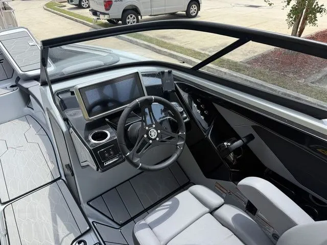 Slide: The Image of Yamaha 255XE 2024 - 17