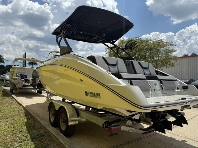 Slide: The Image of Yamaha 255XE 2024 - 6