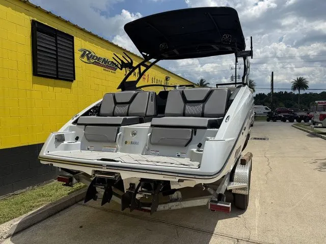 Slide: The Image of Yamaha 255XE 2024 - 9