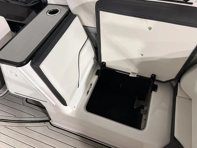 Slide: The Image of Yamaha 252SD 2023 - 13