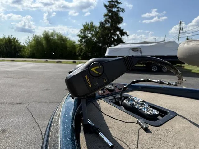 Slide: The Image of Ranger 185 VS 2003 - 2