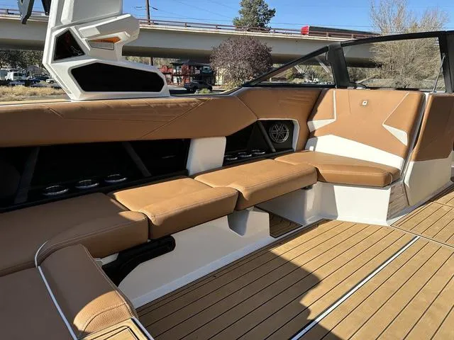 Slide: The Image of Nautique Super Air Nautique S23 2023 - 8