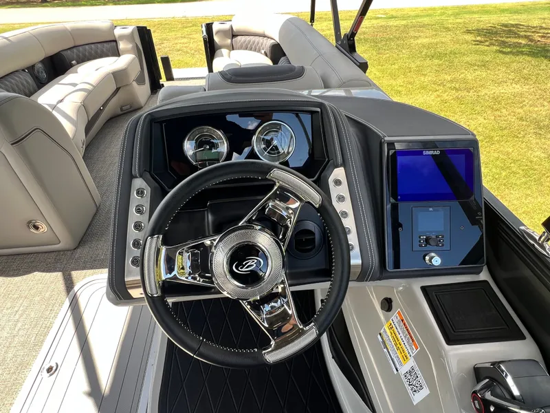 Slide: The Image of 2025 BARLETTA L25UC - Image 15 - 15