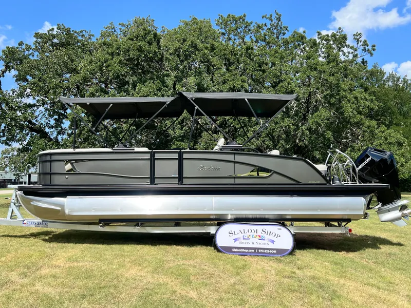 The Image of 2025 BARLETTA L25UC - Image 2 - 2