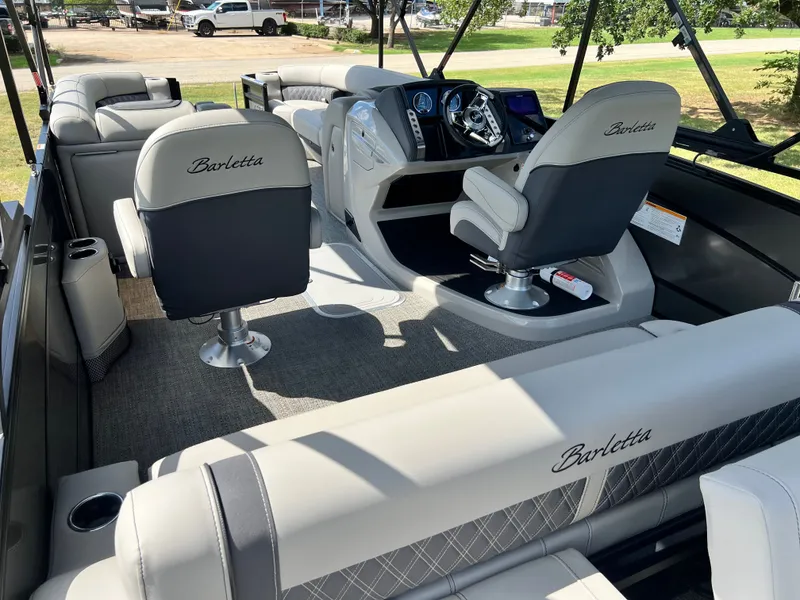 Slide: The Image of 2025 BARLETTA L25UC - Image 25 - 25