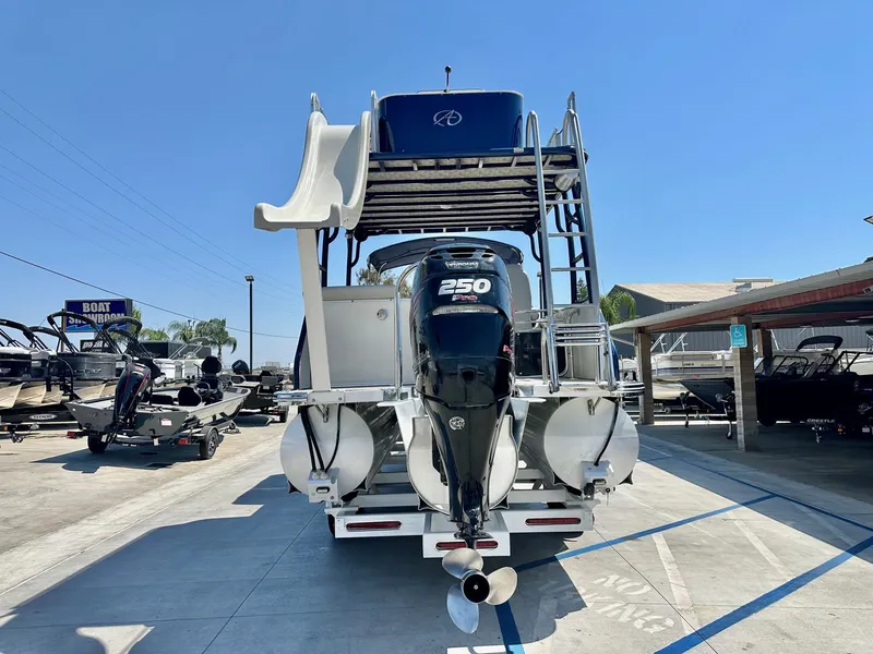 Slide: The Image of Avalon Ambassador Cruise Funship 27' w/ 250Hp Mercury Verado! 2017 - 6