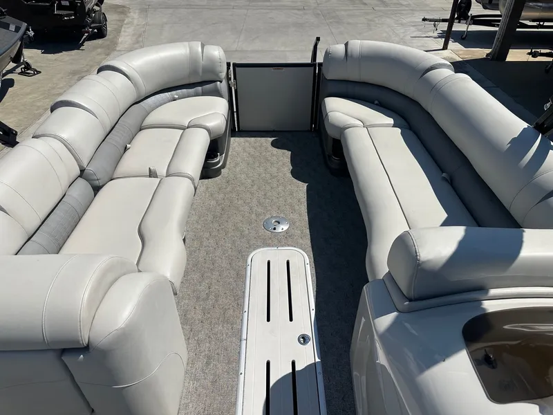Slide: The Image of Avalon Catalina Platinum Rear Lounge 27' w/ 300HP Mercury Verado! 2018 - 19