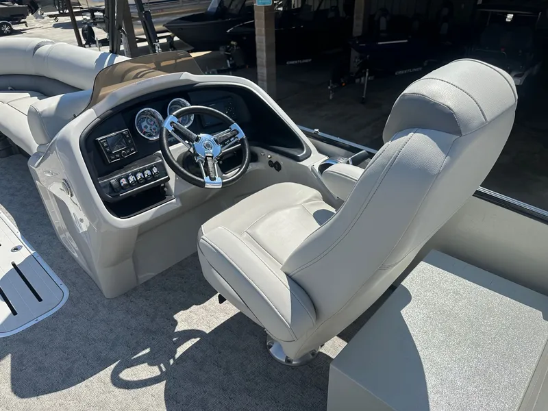 Slide: The Image of Avalon Catalina Platinum Rear Lounge 27' w/ 300HP Mercury Verado! 2018 - 6