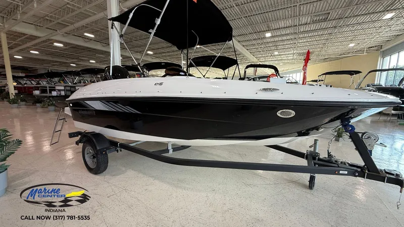 The Image of Bayliner E16 2025 - 1