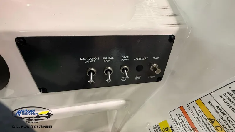 Slide: The Image of Bayliner E16 2025 - 12