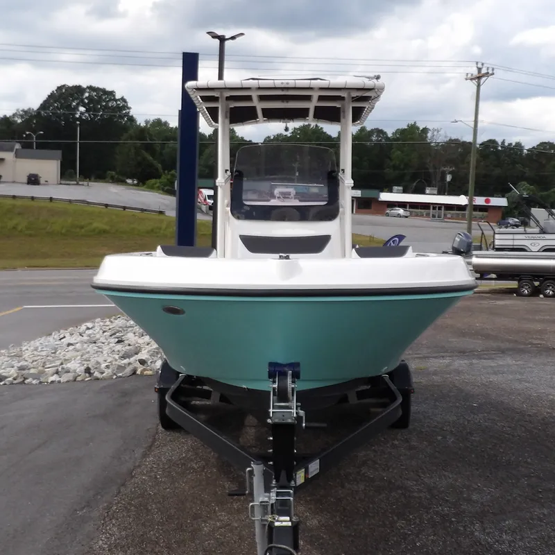 Slide: The Image of Bayliner Trophy T20CC 2022 - 10