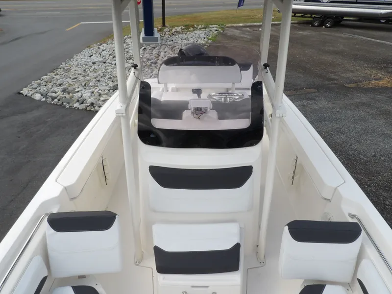 Slide: The Image of Bayliner Trophy T20CC 2022 - 11