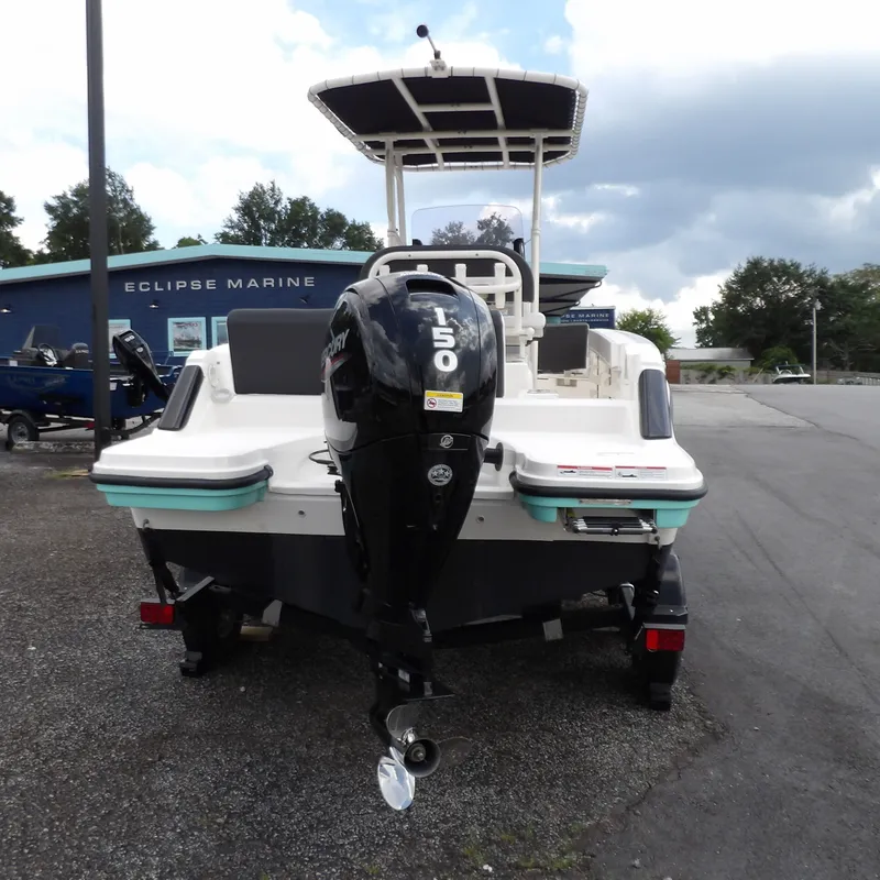 Slide: The Image of Bayliner Trophy T20CC 2022 - 3