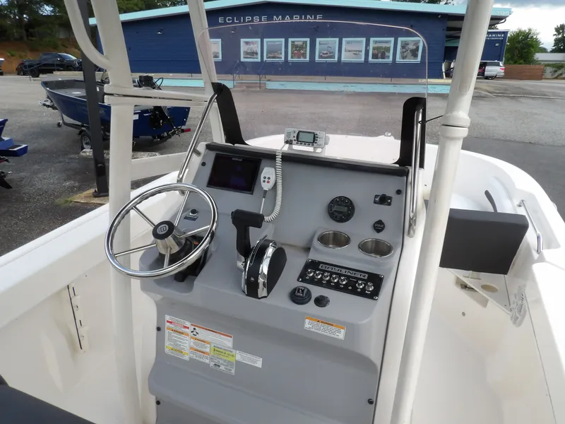 Slide: The Image of Bayliner Trophy T20CC 2022 - 7