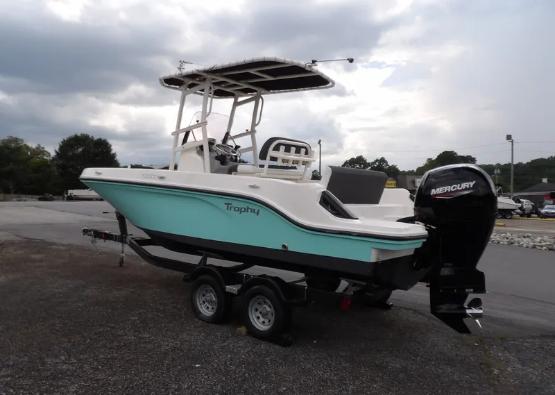 Slide: The Image of Bayliner Trophy T20CC 2022 - 8