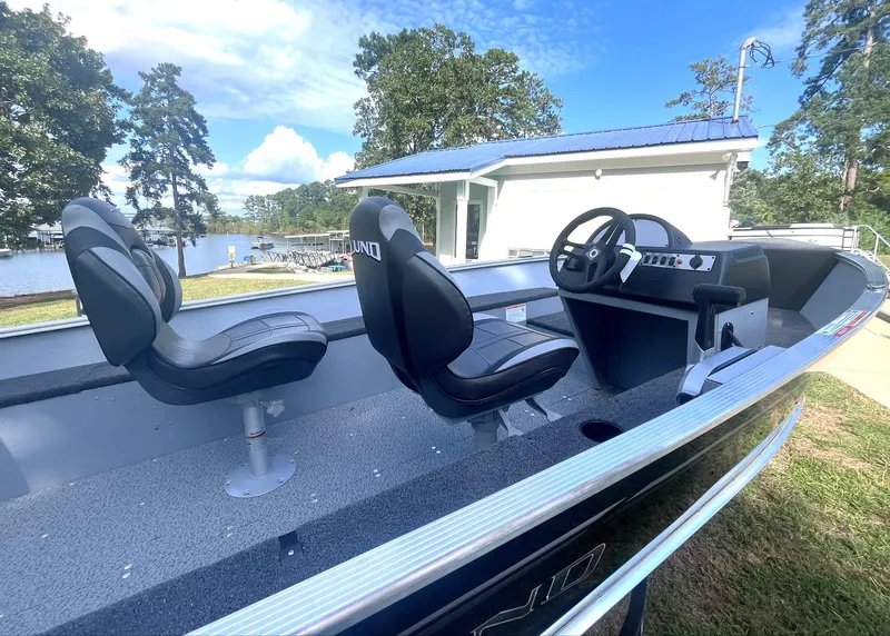 Slide: The Image of Lund 1600 Fury SS 2025 - 5