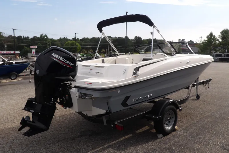 Slide: The Image of Bayliner VR4 Bowrider OB 2024 - 4