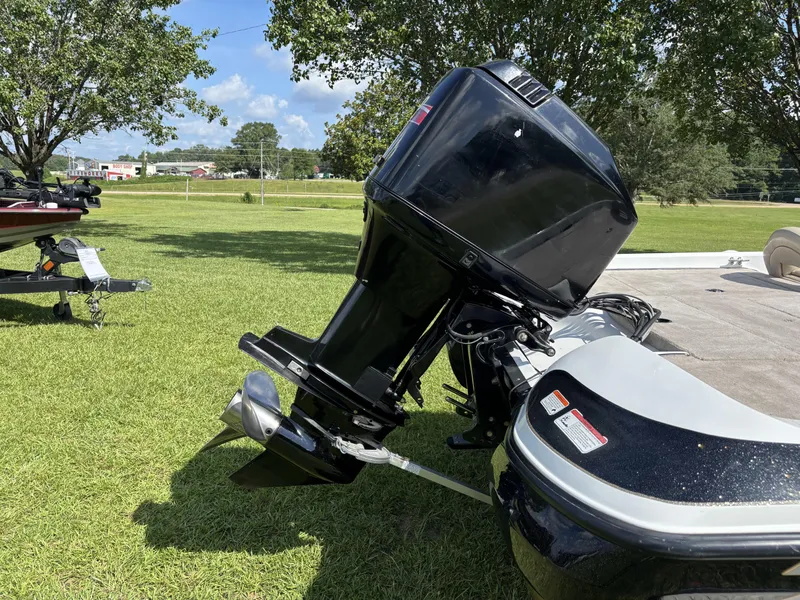 Slide: The Image of Nitro Z7 2009 - 10