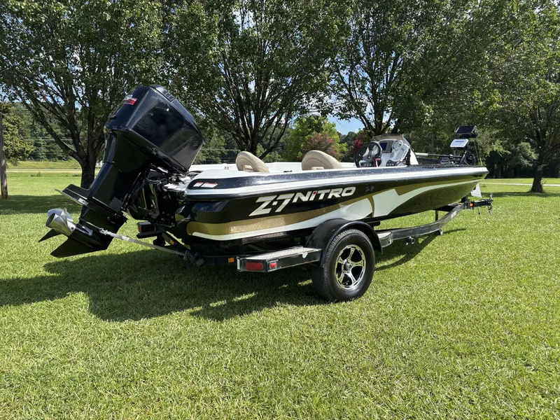 Slide: The Image of Nitro Z7 2009 - 3