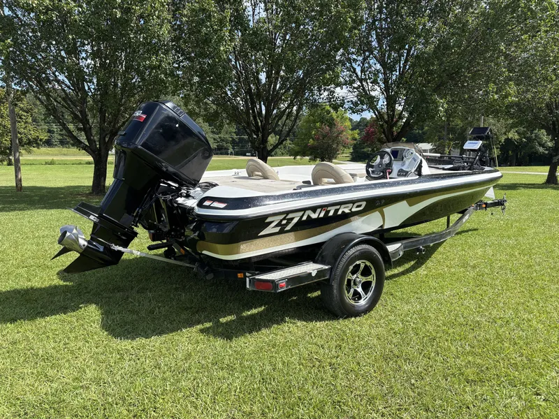 Slide: The Image of Nitro Z7 2009 - 9