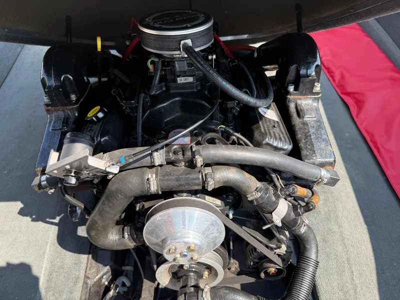 Slide: The Image of MasterCraft ProStar 197 2005 - 15