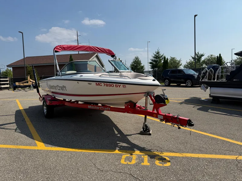 Slide: The Image of MasterCraft ProStar 197 2005 - 3