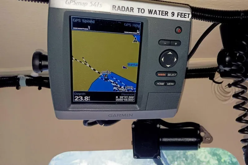 Slide: The Image of Garmin GPSmap 541s on 2005 Rosborough RF-246 Sedan Cruiser, displaying navigation data. - 41