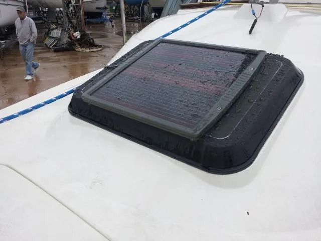 Slide: The Image of Fwd Deck hatch for ventilation - 25