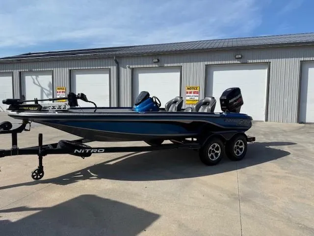 Slide: The Image of Nitro Z18 2018 - 1