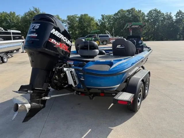 Slide: The Image of Nitro Z18 2018 - 5