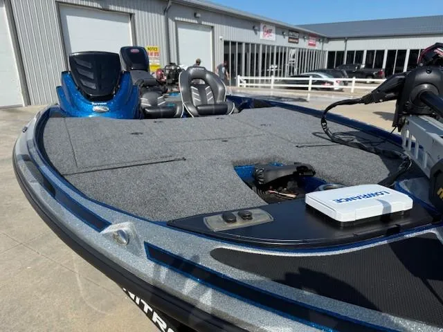 Slide: The Image of Nitro Z18 2018 - 8