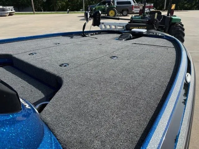 Slide: The Image of Nitro Z18 2018 - 9