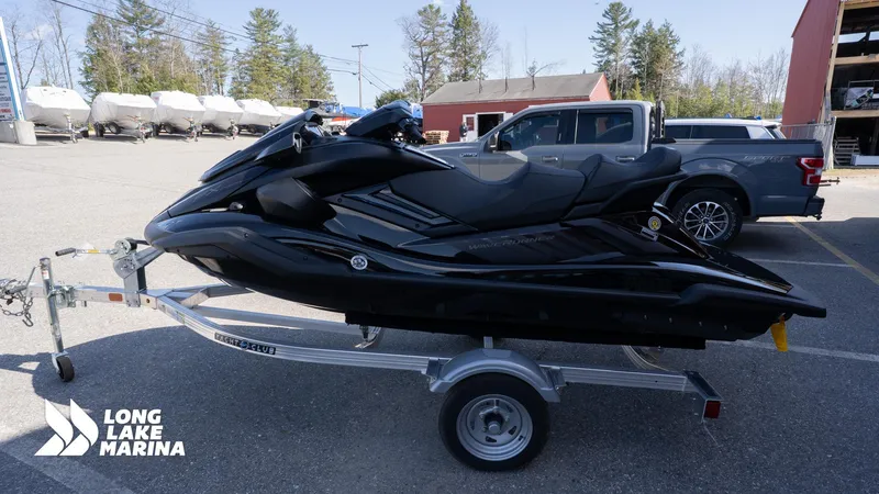 Slide: The Image of Yamaha FX Cruiser SVHO w/ Audio 2025 - 4