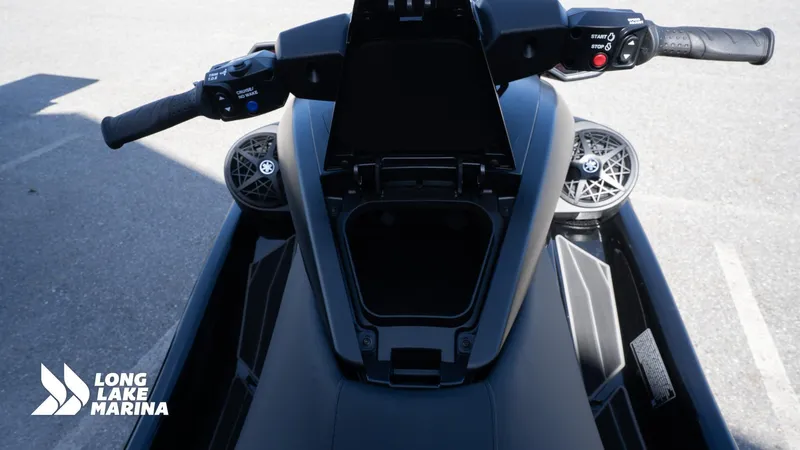 Slide: The Image of Yamaha FX Cruiser SVHO w/ Audio 2025 - 7