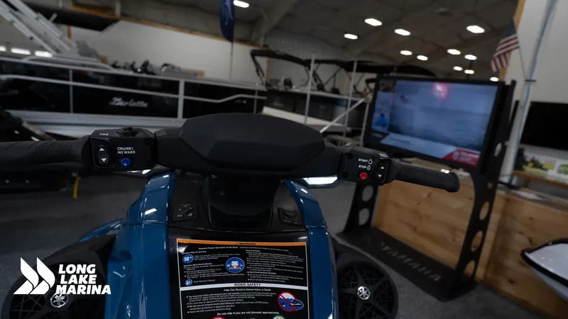 Slide: The Image of Yamaha VX CRUISER HO 2025 - 11