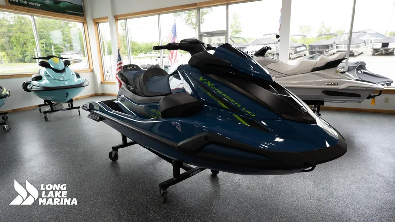 Slide: The Image of Yamaha VX CRUISER HO 2025 - 6