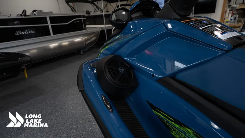 Slide: The Image of Yamaha VX CRUISER HO 2025 - 9