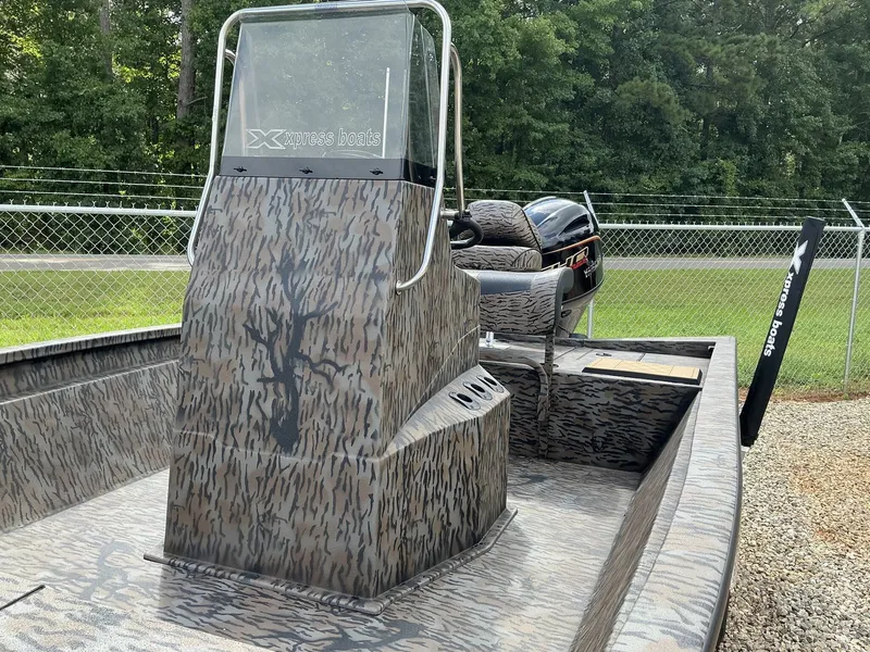 Slide: The Image of Xpress Hyper-Lift H190 Bay Series 2026 - 8