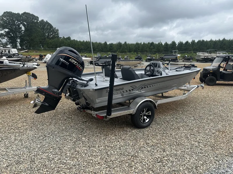 Slide: The Image of Xpress Hyper-Lift Crappie Series 2026 - 4