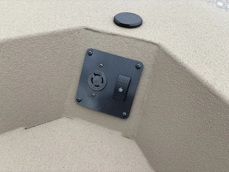 Slide: The Image of SeaArk Shadow 187 2025 - 14