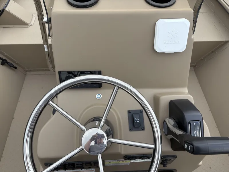 Slide: The Image of SeaArk Shadow 187 2025 - 18